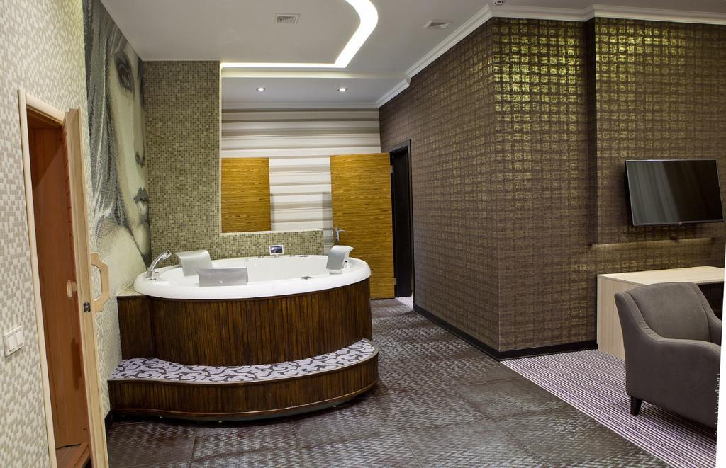 חארקיב Kiroff Hotel מראה חיצוני תמונה