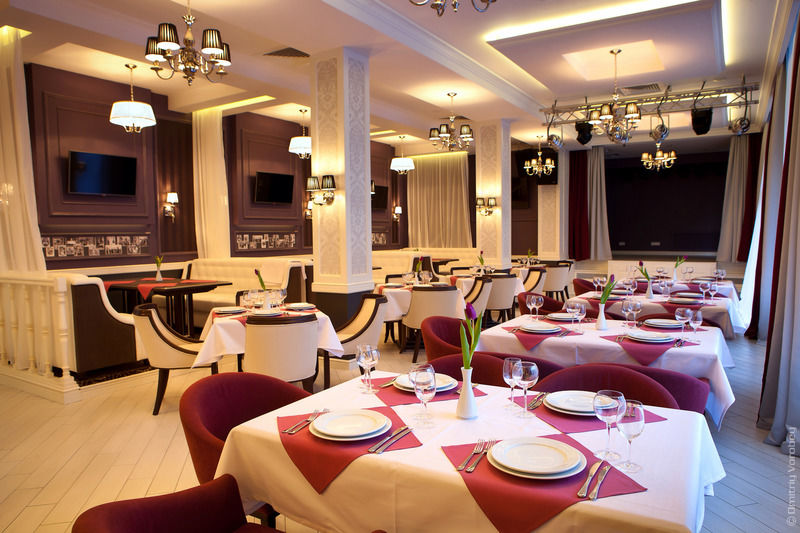 חארקיב Kiroff Hotel מראה חיצוני תמונה