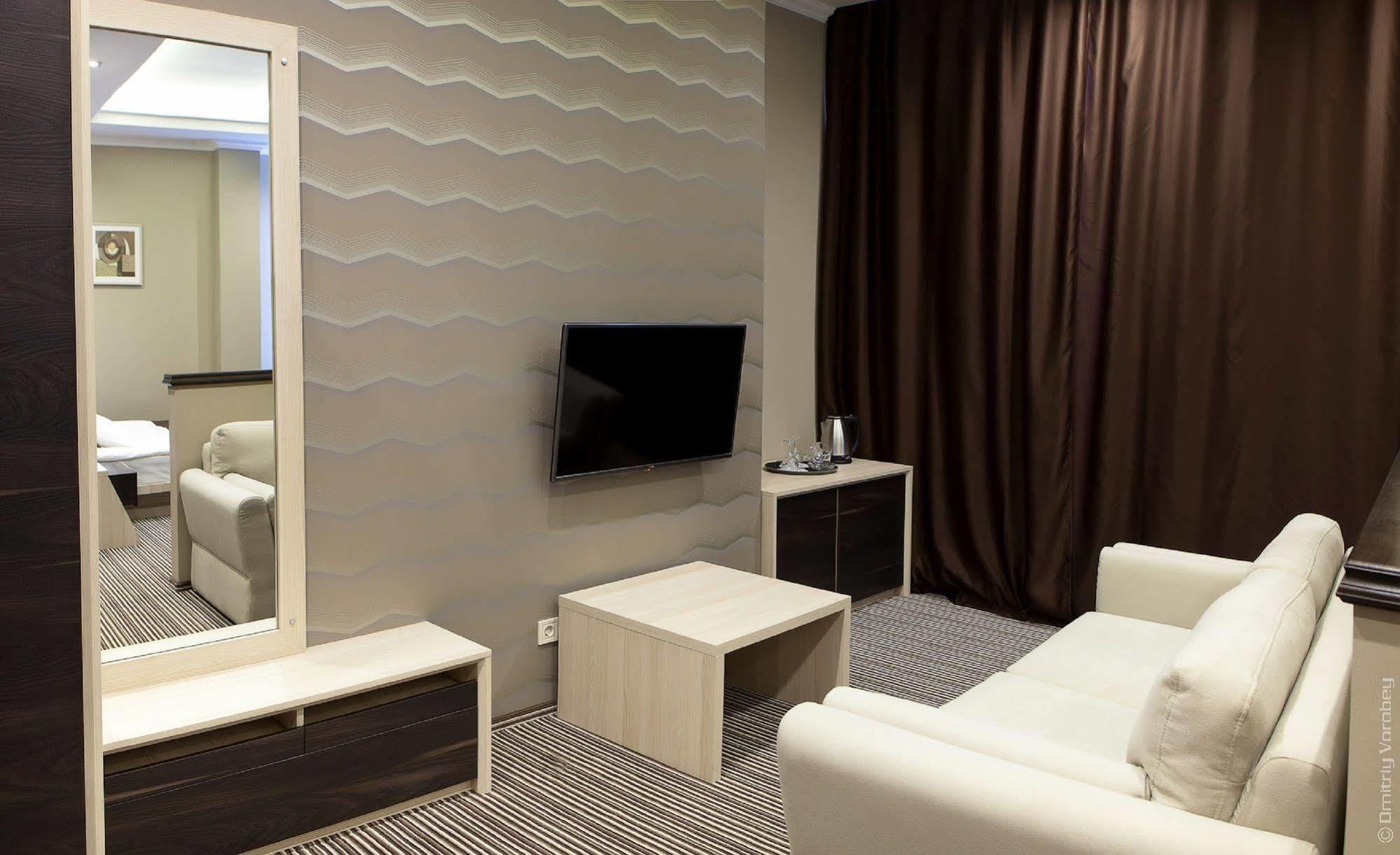 חארקיב Kiroff Hotel מראה חיצוני תמונה